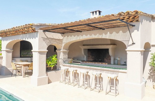 Cogolin Villa | JAMES FCD56 - stunning villa in between the vineyards surrounding Saint Tropez