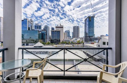 Northbridge Apartment | James On The Park