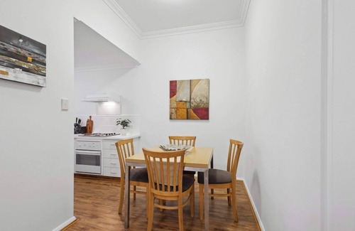 Northbridge Apartment | James Street Joy - 1BDR 1BTH 1PRK