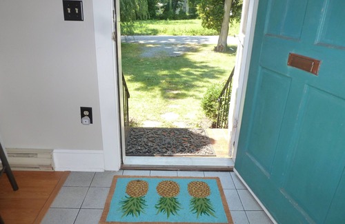 Jamestown Apartment | Jamestown Village Private Apartment