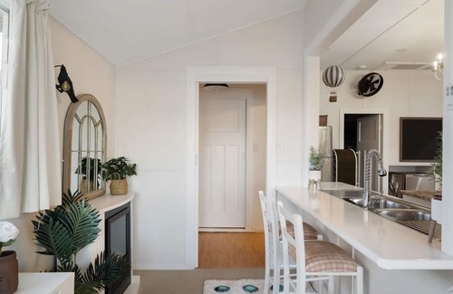 Broke House | Janie s Cottage Secluded Wine Country Home