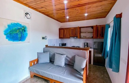 Nosy Be Apartment | Jardin fleuri de Lety