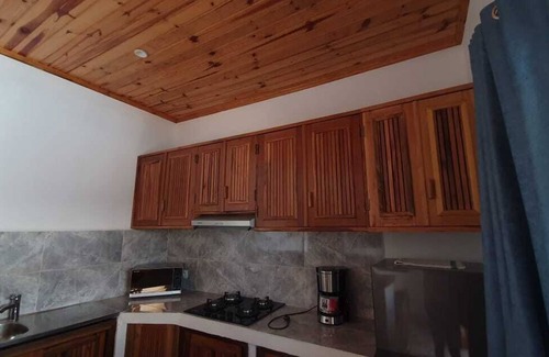 Nosy Be Apartment | Jardin fleuri de Lety