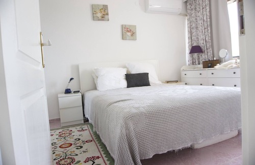 Gumuldur Villa | Jasmine Villa looking over the ocean, clean, comfortable villa in the complex