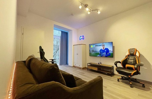 Dortmund Apartment | JayBnB - PS5 55 Zoll 4K TV Gaming Apartment