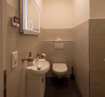 Dortmund Apartment | JayBnB - PS5 55 Zoll 4K TV Gaming Apartment