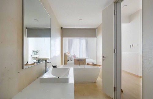 Seri Tanjung Pinang Apartment | Jazz Service Suite Penang