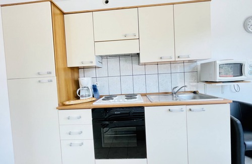 Forges-les-Bains Apartment | Jean De La Fontaine: Studio near the Bains les Bains thermal baths