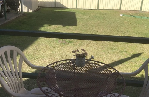 Sanctuary Point House | Jean's Cosy Sunny Cottage nSanctuary Point NSW n Palm Beach is close by.
