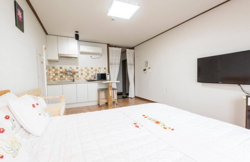 Downtown House | Jeju Bada Dream Pension