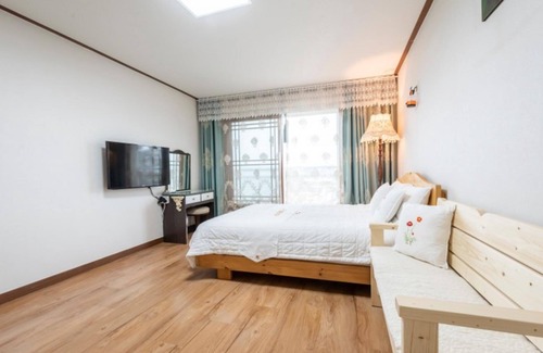 Downtown House | Jeju Bada Dream Pension
