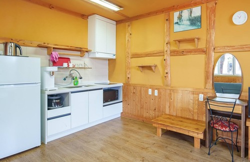 Downtown House | Jeju Jeonwonsaenghwal Diorem Pension