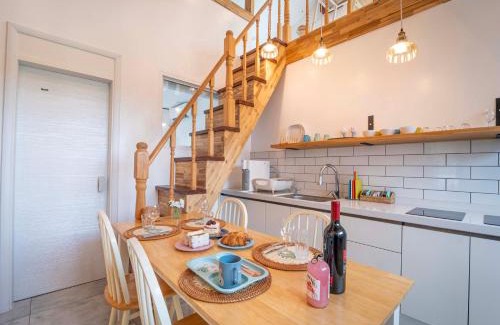 Hallim House | Jeju Love Stay Pink