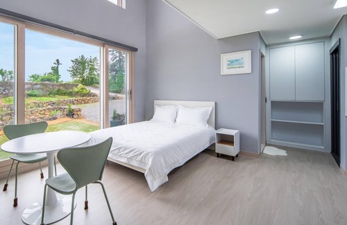 Hallim House | Jeju Moridarakbang Pension