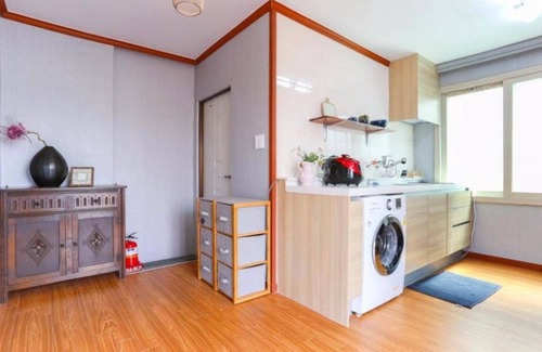 Downtown House | Jeju Sogobae Pension