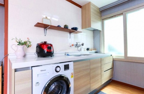 Downtown House | Jeju Sogobae Pension