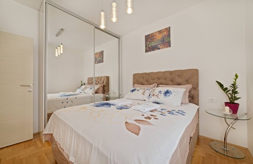 Dubovica Apartment | Jelena Apartment