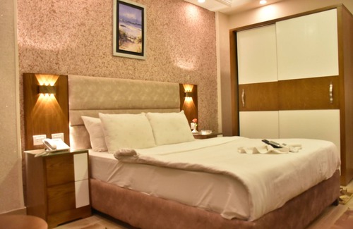 Nasr City Hotel | Jewel Al Nasr Hotel & Apartments