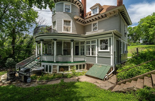 Davenport House | Jewel in the Crown-Fully Restored Mansion For Reunions, Parties & Groups Slps 21