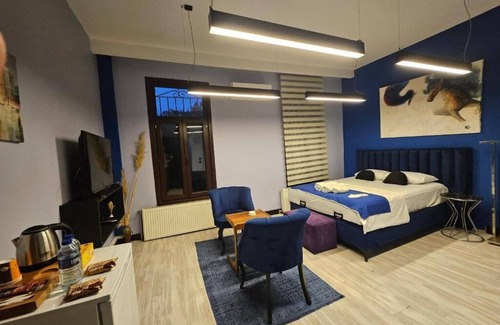 Rasimpasa Apartment | JİRHOUSE SARIKÖŞK SUİT