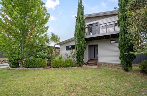 Jindabyne House | Jillamatong 14 - 3BR House l Pet Friendly l Fenced Backyard l WiFi