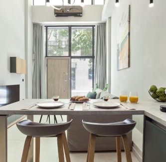Thessaloniki City Centre Apartment | Jo&CoLoft - Thessaloniki Near Venizelou Metro Station