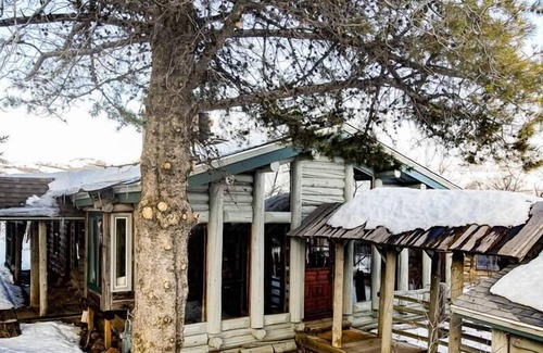 Eden Cabin | Johnson's Historic Cabin Getaway