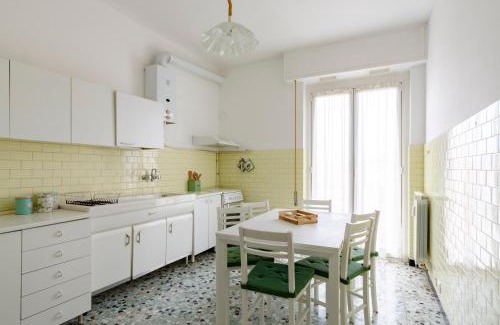 Riva Trigoso Apartment | JOIVY Family Flat Terrace & Parking near Beach