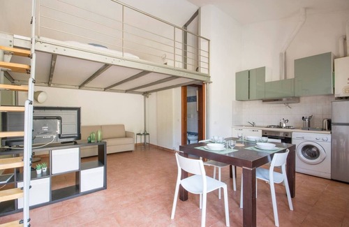Pisa Apartment | JOIVY Green Terraced House