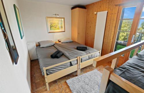 Saint-Pierre-de-Clages Apartment | Joli appartement proche du centre