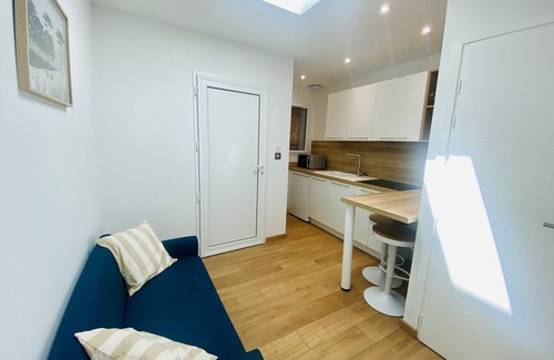 Biscarrosse Plage Apartment | Joli Appartement Type Suite Hôtel entièrement renovée en centre-ville, proche Plage (215)