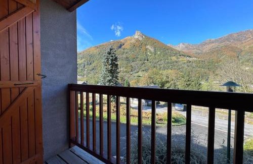 Cauterets Apartment | Joli duplex pr 5p, parking, balcon, piscine été