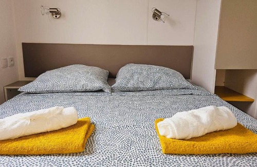 Gastes Other | Joli Mobil home N°11, 4ch tout confort et spacieux