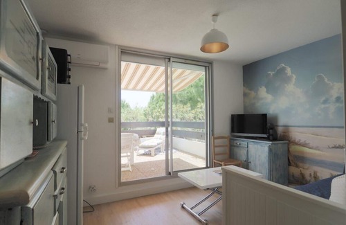 La Petite Motte Apartment | Joli T2 CABINE 5 COUCHAGES RENOVE AVEC PISCINE LA GRANDE MOTTE | PETITE MOTTE
