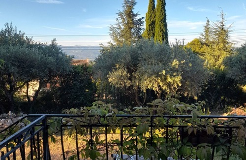 Saint-Saturnin-les-Apt House | Jolie Maison Familiale Dans le Luberon