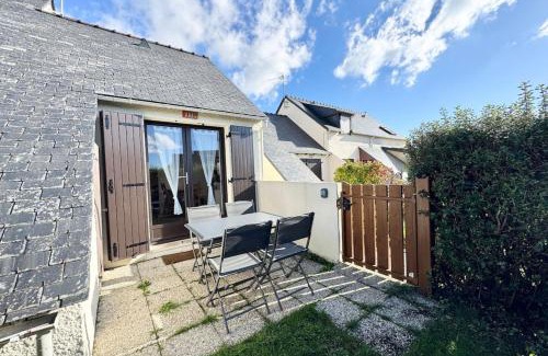 Guidel-Plages House | Jolie maisonnette - 300m des plages piscine