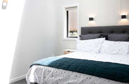 Hanmer Springs Cottage | Jollies Lodge - Hanmer Springs Townhouse