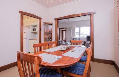 Burnie Apartment | Jones On Wilson Boutique B&B