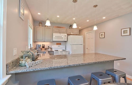 Gloucester House | Joseph's Way: Quiet Beach Retreat