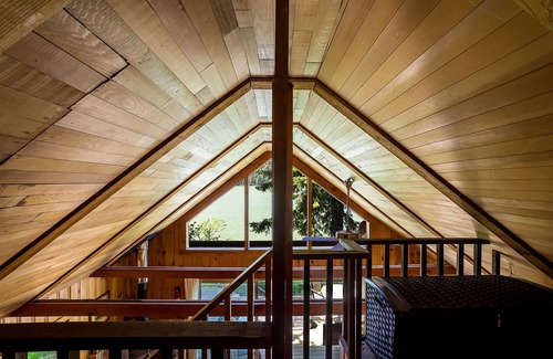 Leavenworth Cabin | Journey's End-Lake, Hot Tub, Sauna, WIFI, Dock