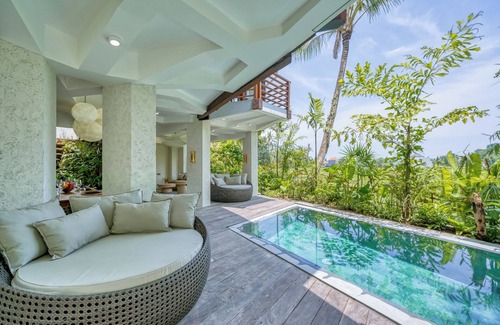 Lodtunduh Villa | Jungle Flowers Villas 1BR - a perfect place to escape in Ubud