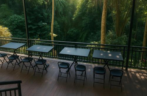 Penestanan Apartment | Jungle Hideaway Villas 4 - River Cafe