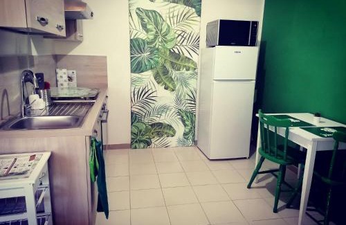 Quartu Sant'Elena Apartment | Jungle Room