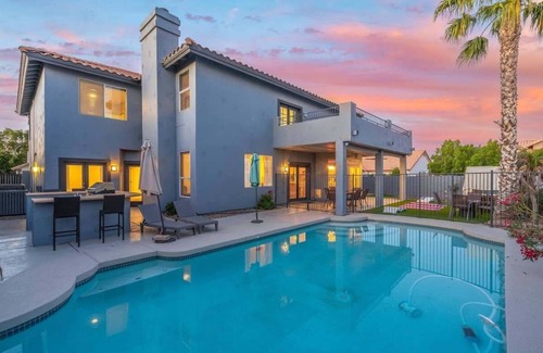 Homestead I HOA House | Jungle Themed Retreat w/Pool | Jacuzzi |Game Room