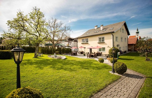 Schoerfling am Attersee Apartment | Junior Suite - Pension KNOLL am Attersee