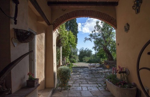 Sesto Fiorentino Apartment | Junior Suite in renaissance Villa with pool close to Florence