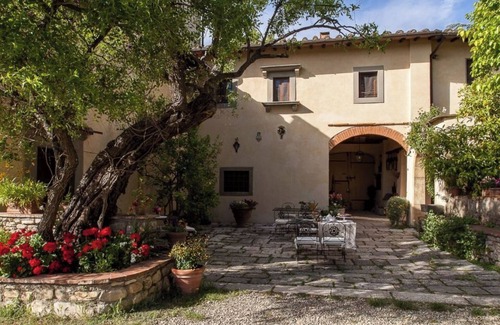 Sesto Fiorentino Apartment | Junior Suite in renaissance Villa with pool close to Florence