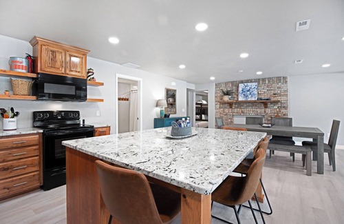 Rocky Mount House | Just Dock It | Lakefront Luxury for the Whole Family | Sleeps 14+ | Private Dock + Game Room