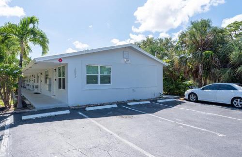Wilton Manors Apartment | Just Off Wilton Drive Apt 3