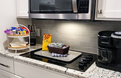 Bentonville House | Just read the reviews and we think you'll choose Starlanding! Sleeps 6, 2 baths